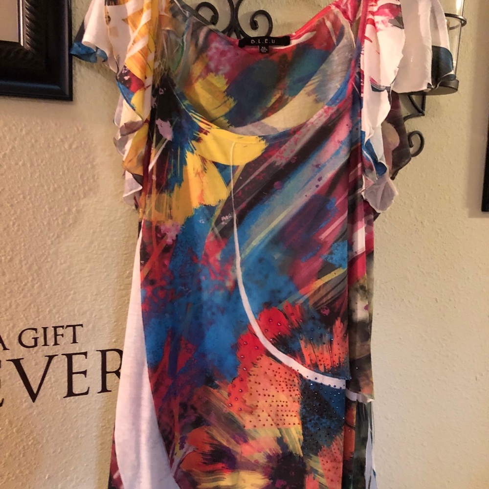 B. L. U.E. Cap sleeved Tunic - Picture 1 of 7